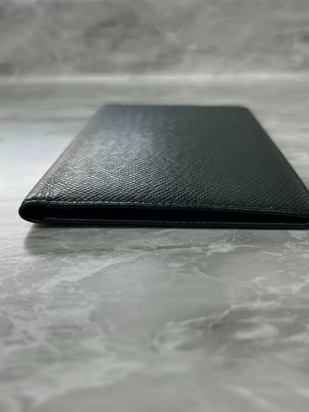 Louis Vuitton Taiga Leather Checkbook Holder/Wallet w/ Entrupy